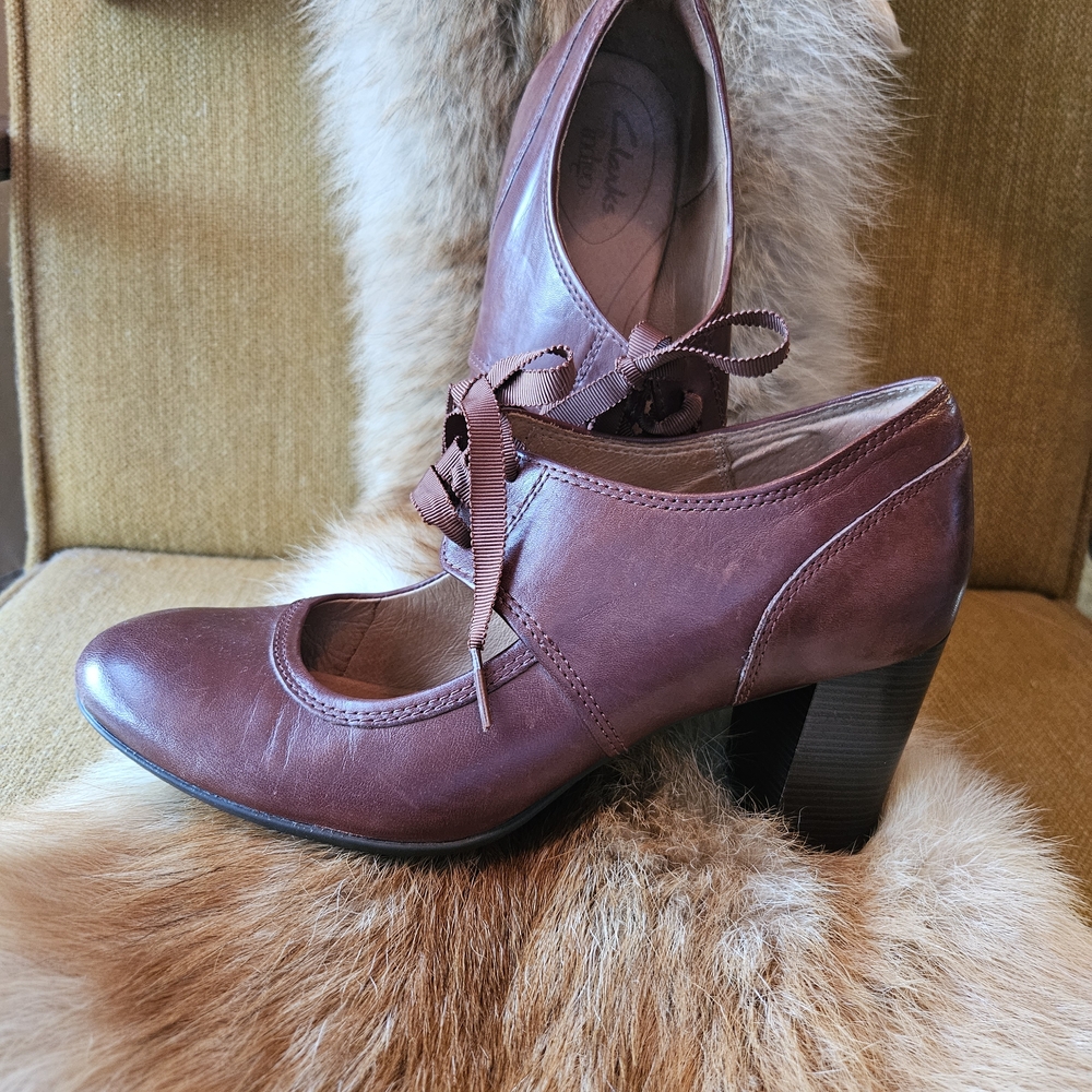 Clarks Indigo Women's Burgundy Heeled Shoes